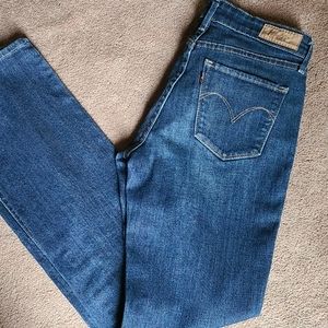 Levi's Demi curve classic straight leg jeans
